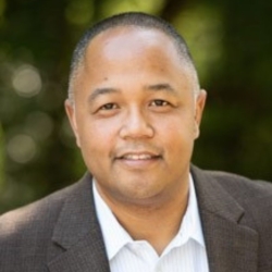 Hajime Arnold 