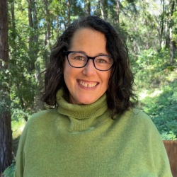 Julia Feldman 